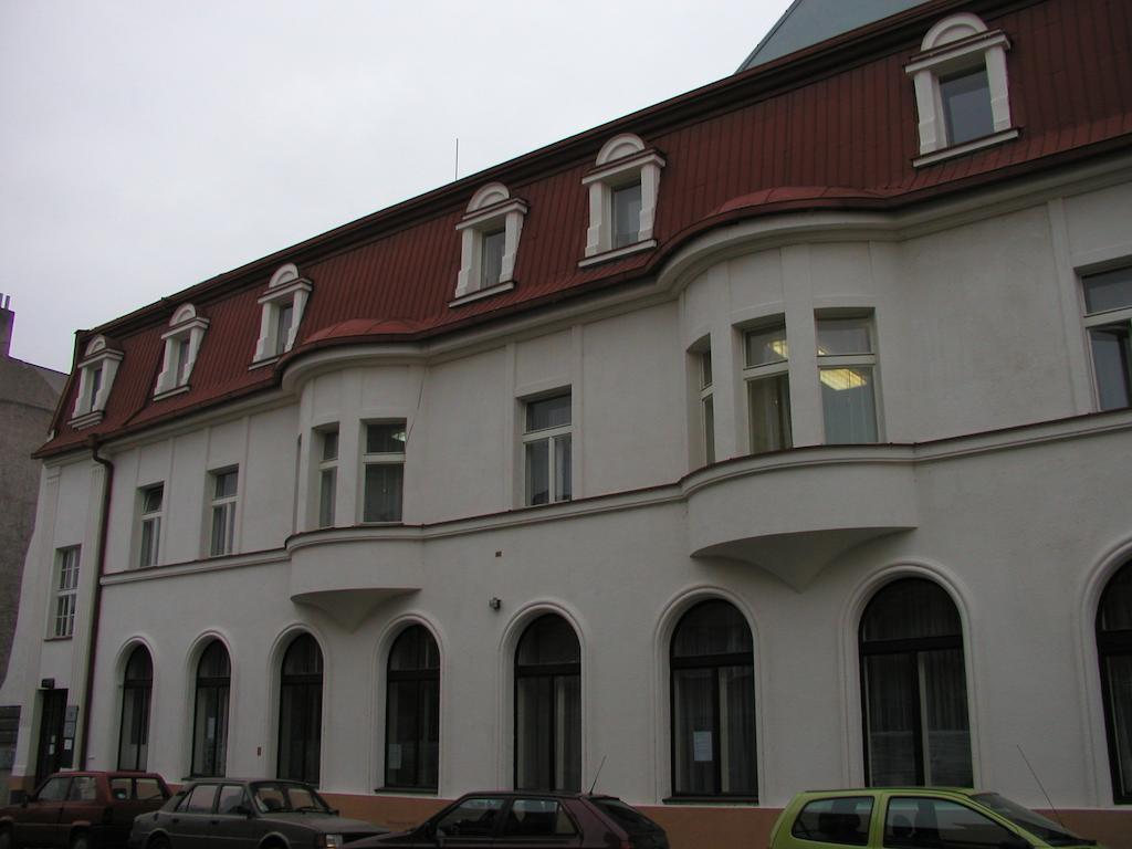 Mrázek Hotel *
