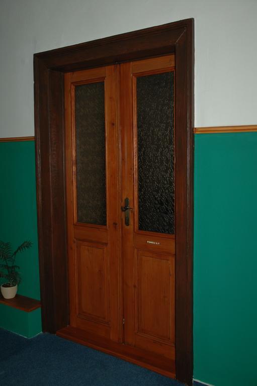 Mrázek Hotel *